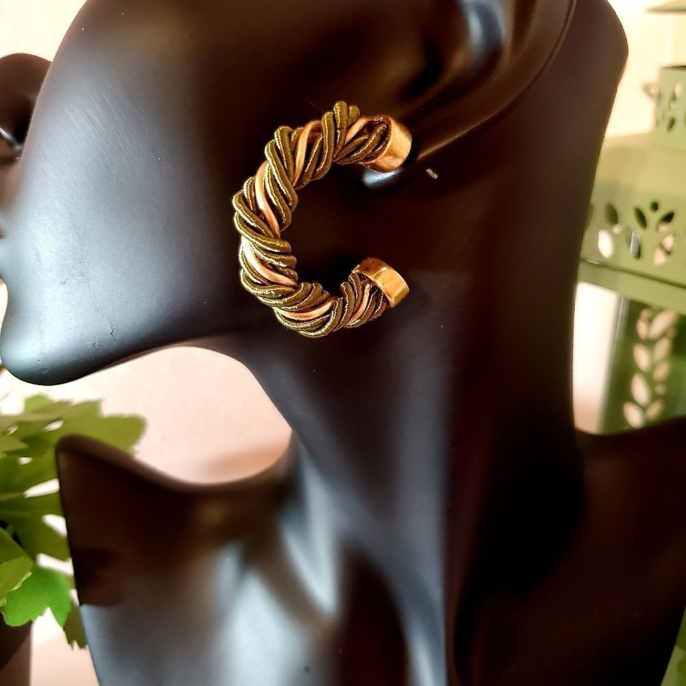 GREEN Tenley Twisted Cord Hoop Earrings - Picture 3 of 7